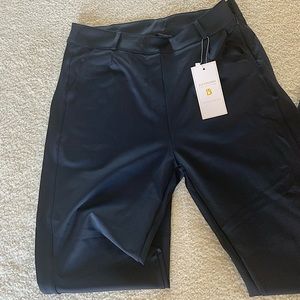 NWT BuffBunny VP Pants - Size L in Onyx.